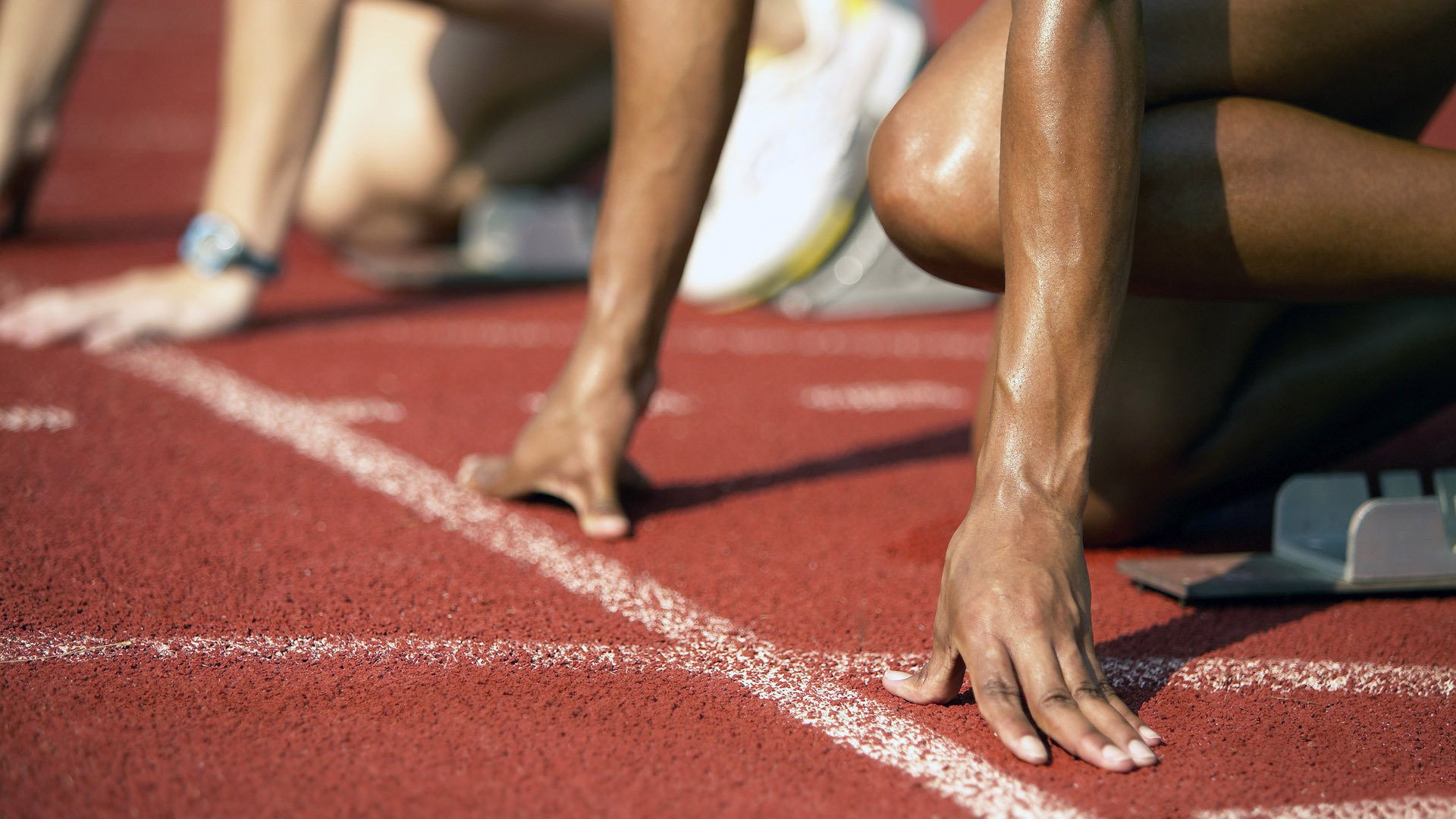 仰泳技术细腻希腊选手晋级前八，仰泳的比赛规则