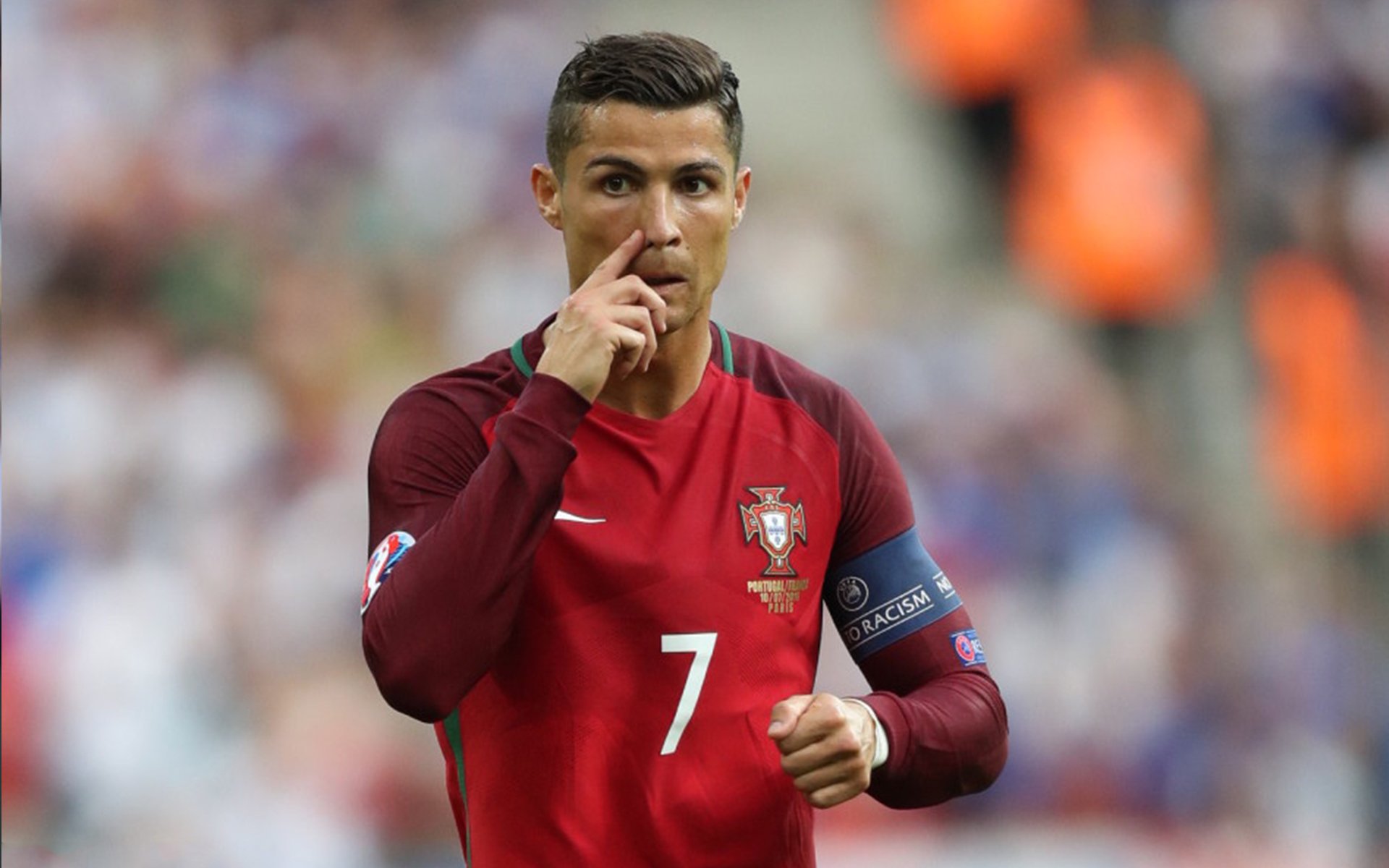 瑞士男队自由泳表现稳健，瑞士游泳